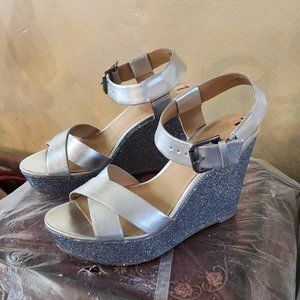 Nine  West silver glitter wedges